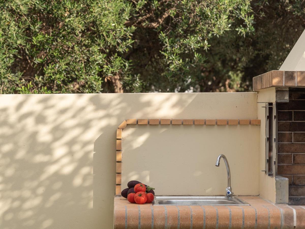 Family Villa Rousa In Rethymno With Pool, Bbq And Kids Area Loutra Extérieur photo